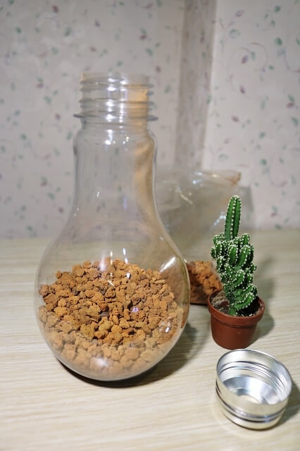 【台北美食】Sharetea 品牌旗艦店-歇腳亭24周年慶 燈泡茶飲．盆栽DIY