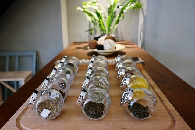 【台南美食】熨斗目花珈琲 珈哩 cafe WUDAO-新美街早午餐．咖哩推薦