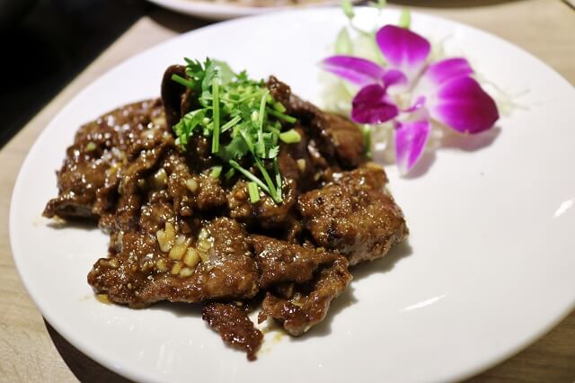 【台北美食】牛ㄅㄟㄅㄟ台灣溫體牛 涮牛肉-『南京復興站』東區火鍋。溫體牛火鍋推薦