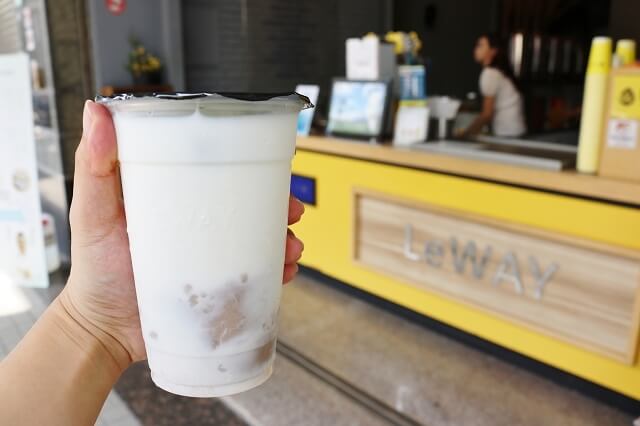 【台南美食】Leway 樂の本味 天然手做飲品專賣店（崇學店）-台南飲料．初鹿牧場鮮奶．台灣漁池紅茶