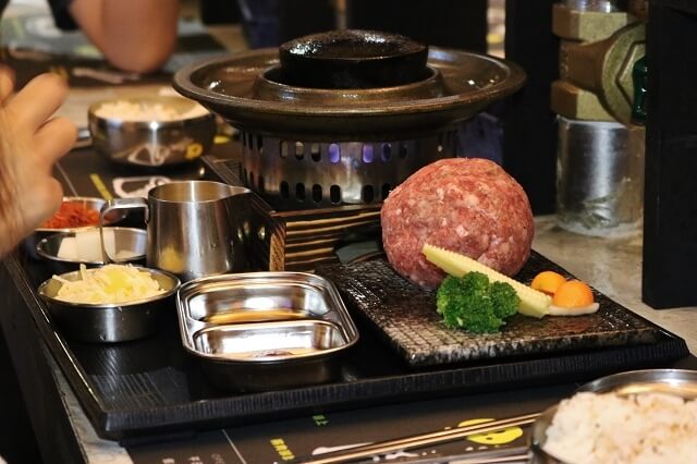 【台南美食】石堂 極和牛石頭燒-個人韓式燒烤