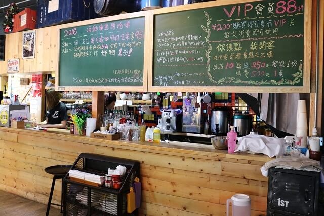 【台南美食】鐵木匠複合式餐廳-復古工業風．永康特色簡餐
