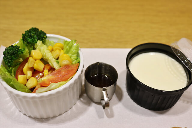 【台北美食】REAL臻‧烘焙坊（南港店）-『南港展覽館』在地食材．手作麵包