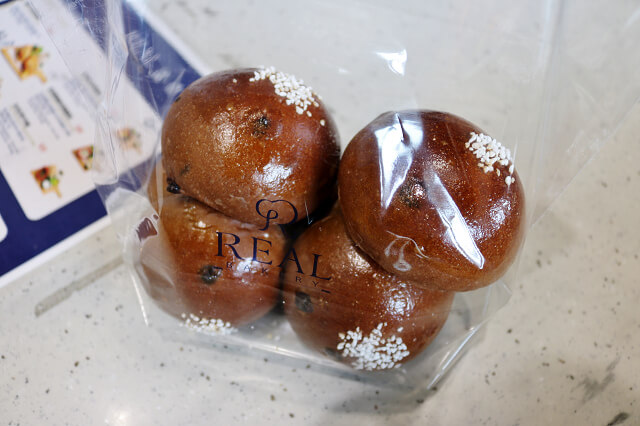 【台北美食】REAL臻‧烘焙坊（南港店）-『南港展覽館』在地食材．手作麵包