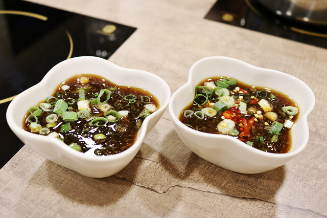 【台北美食】品湯。白色麻辣鍋專賣店-『信義安和站』麻辣老火湯頭．大安區火鍋推薦