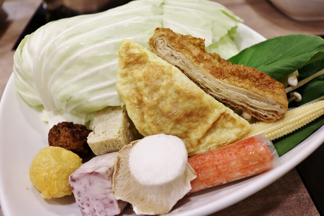 【台北美食】品湯。白色麻辣鍋專賣店-『信義安和站』麻辣老火湯頭．大安區火鍋推薦