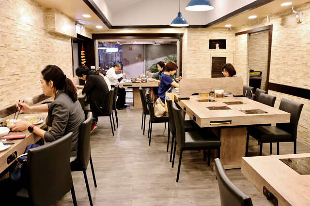 【台北美食】品湯。白色麻辣鍋專賣店-『信義安和站』麻辣老火湯頭．大安區火鍋推薦