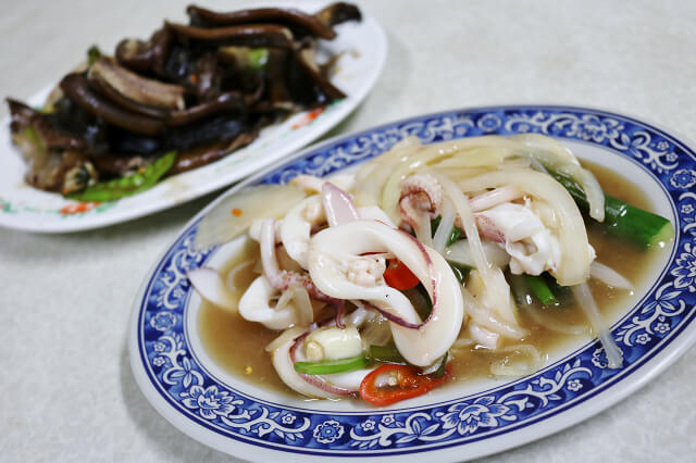 【巷弄X臺南】東區 城邊真味炒鱔魚專家-鱔魚意麵．麻油腰子 台南特色小吃推薦