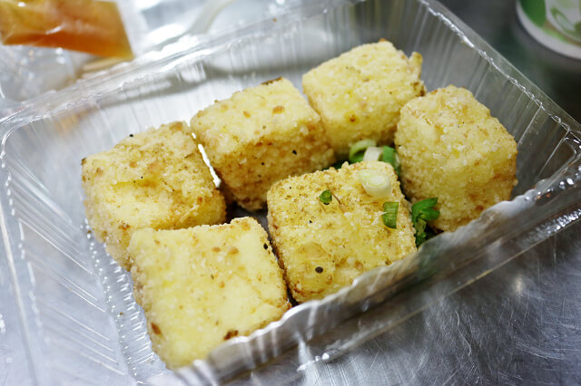 【嘉義美食】嘉義基隆廟口鹹酥雞-火車站嘉年華影城必吃小吃