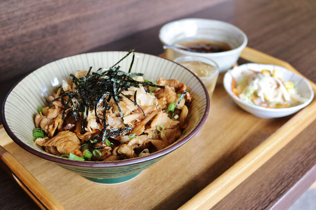 【嘉義美食】大盛居 日韓食堂-平價日式料理．韓式料理 一次滿足