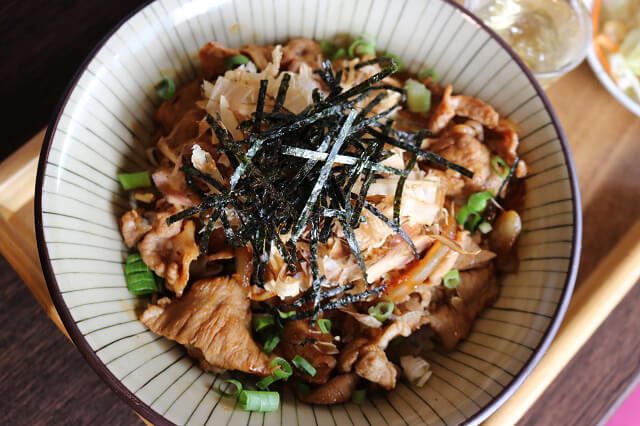 【嘉義美食】大盛居 日韓食堂-平價日式料理．韓式料理 一次滿足