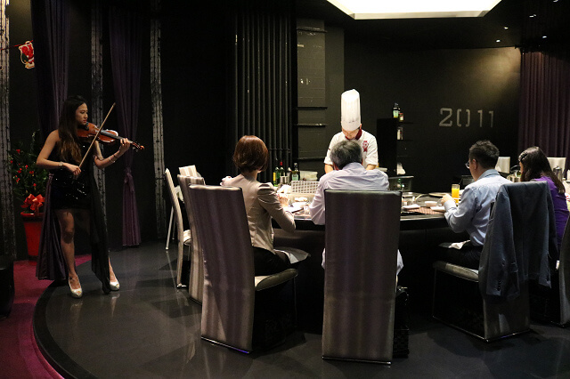 【台北美食】2011 精緻鐵板料理 聖誕海陸暖心套餐-『劍南路站』大直約會餐廳推薦