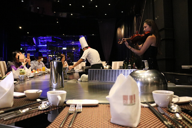 【台北美食】2011 精緻鐵板料理 聖誕海陸暖心套餐-『劍南路站』大直約會餐廳推薦