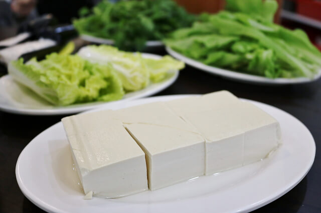 【台南美食】牛墟溫體牛肉火鍋店-溫體牛好吃不稀奇,溫體豬竟超美味! 【台南美食】牛墟溫體牛肉火鍋店-溫體牛好吃不稀奇,溫體豬竟超美味!