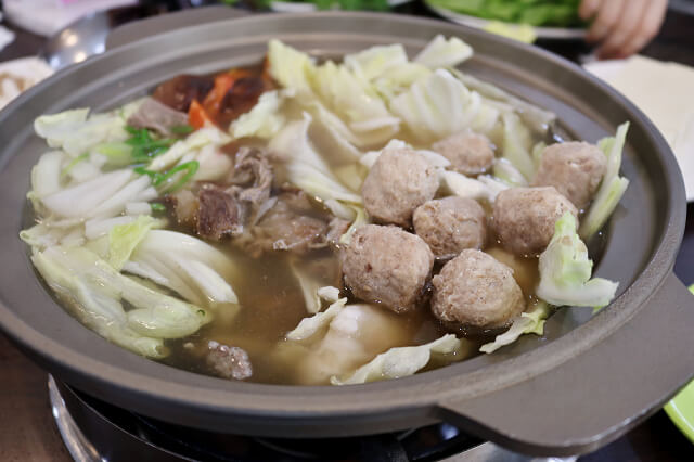 【台南美食】牛墟溫體牛肉火鍋店-溫體牛好吃不稀奇,溫體豬竟超美味! 【台南美食】牛墟溫體牛肉火鍋店-溫體牛好吃不稀奇,溫體豬竟超美味!