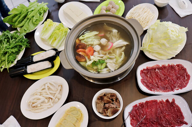 【台南美食】牛墟溫體牛肉火鍋店-溫體牛好吃不稀奇,溫體豬竟超美味! 【台南美食】牛墟溫體牛肉火鍋店-溫體牛好吃不稀奇,溫體豬竟超美味!