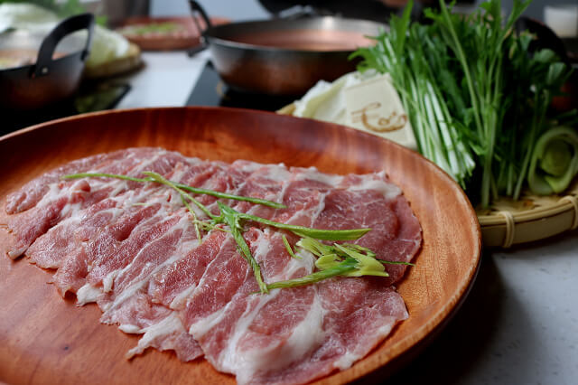 【台南美食】毛房 蔥柚鍋．冷藏肉專門-台南風味，老屋裡的日式火鍋！