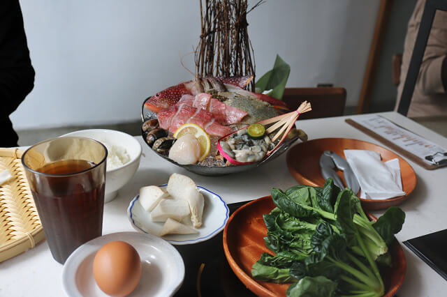 【台南美食】毛房 蔥柚鍋．冷藏肉專門-台南風味，老屋裡的日式火鍋！
