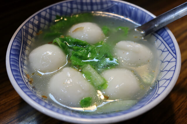 【基隆美食】大觀園 鹹湯圓 豬肝腸-元宵吃湯圓．基隆仁愛市場/基隆廟口夜市小吃推薦