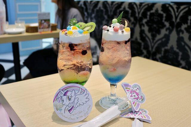 【台南美食】跳舞香水x彩虹小馬快閃主題餐廳(南紡店)-南紡購物中心午茶甜點．義大利麵．排餐