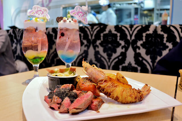 【台南美食】跳舞香水x彩虹小馬快閃主題餐廳(南紡店)-南紡購物中心午茶甜點．義大利麵．排餐