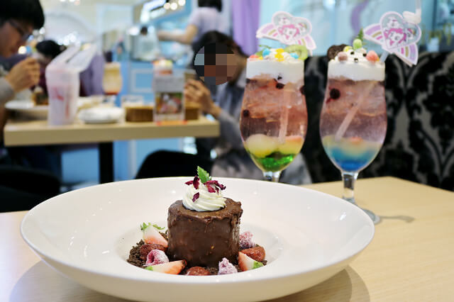 【台南美食】跳舞香水x彩虹小馬快閃主題餐廳(南紡店)-南紡購物中心午茶甜點．義大利麵．排餐