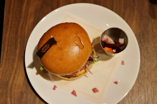 【台北美食】喀漢堡 Selfish Burger-『台北101/世貿站』季節限定粉紅櫻花漢堡