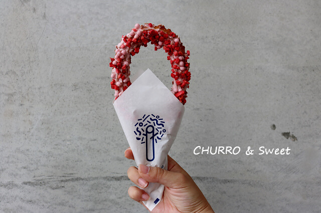 【台南美食】CHURRO & Sweet-粉紅草莓吉拿棒．台南散步甜點推薦