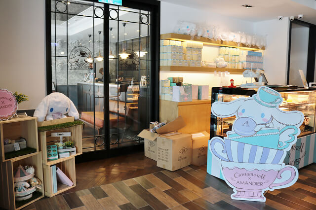 【台北美食】Cinnamoroll X Amandier 大耳狗喜拿期間限定咖啡廳-『忠孝新生站』台北主題餐廳
