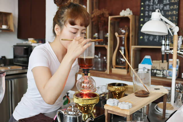 【嘉義美食】玖 CAFÉ-單品咖啡．手作甜點．寵物友善咖啡廳．老屋午茶