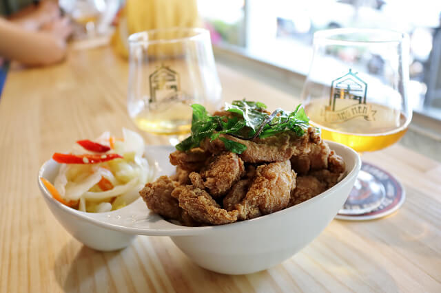 【台南美食】掌門精釀啤酒(台南東豐店)-各國特色啤酒．午後小酌時光