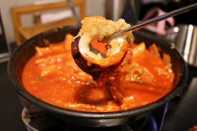 【台北美食】Pocha 韓式熱炒포차(忠孝1號店)-『忠孝敦化站』東區韓式料理．台北聚餐推薦．大口吃肉大口喝酒 超嗨Happy Hour