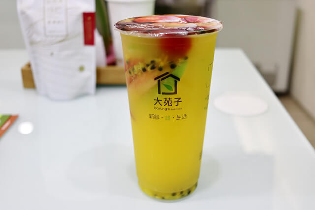 【台北美食】大苑子(內湖江南店) 新鮮水果茶-『港墘站』內湖手搖飲料．好喝水果茶