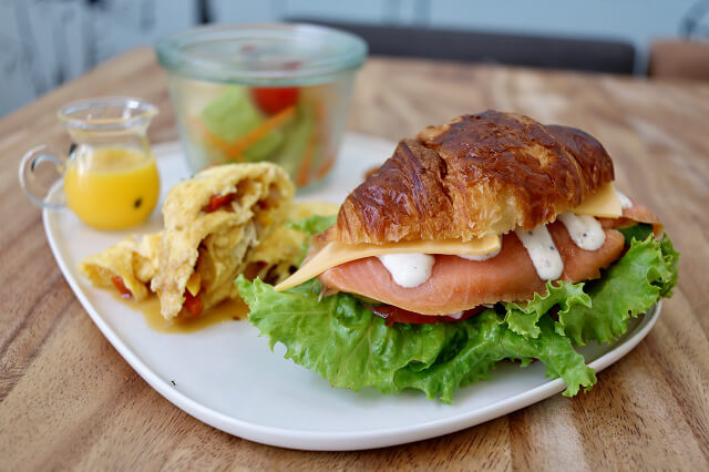 【台南美食】Beret Coffee(文平店)-安平早午餐．毛伊咖啡進化