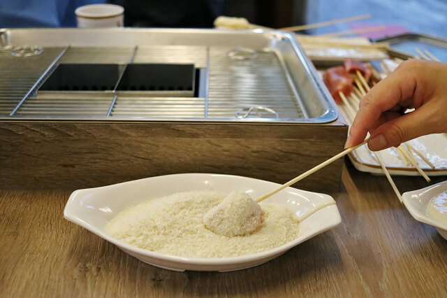【台南美食】串博ふうりん-趣味DIY炸串．海安路吃到飽