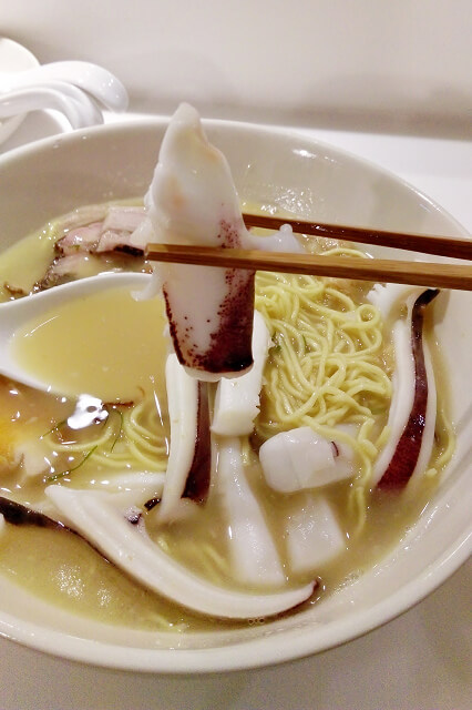 【台北美食】瞞著爹 台北內湖麵店 二訪-『港墘站』厚切鹽軟絲麵.內科美食推薦 【台北美食】瞞著爹 台北內湖麵店 二訪-『港墘站』厚切鹽軟絲麵.內科美食推薦