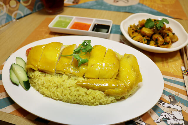 【台北美食】瑞記海南雞飯(民權東店)-內湖人有福了！新加坡美食進駐 獨特金黃油亮海南雞