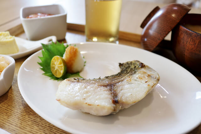 【台南美食】井選 日式定食 季節鮮魚料理-成大商圈．大學路餐廳推薦
