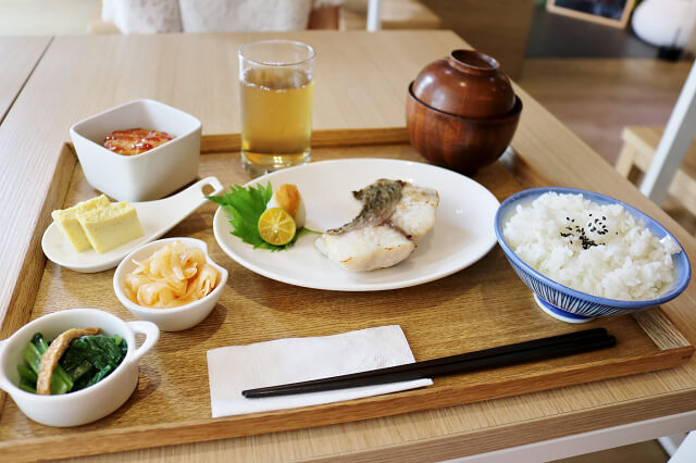 【台南美食】井選 日式定食 季節鮮魚料理-成大商圈．大學路餐廳推薦