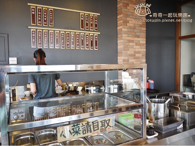 台南永康 小橋火雞肉飯 優秀道地火雞肉飯推薦 小吃也能舒適享用-小橋火雞肉飯