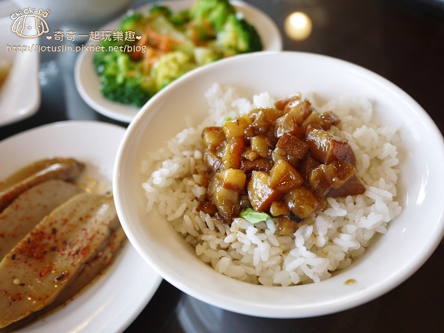 台南永康 小橋火雞肉飯 優秀道地火雞肉飯推薦 小吃也能舒適享用-小橋火雞肉飯