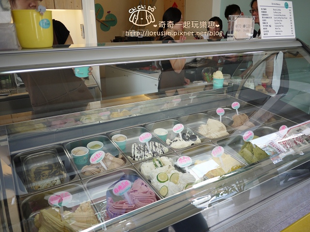 【試-分享】台南 小象樹義式冰淇淋 低脂冰淇淋．鬆餅．吐司．飲品