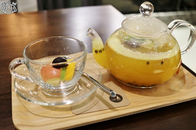 【台北內湖.西湖站】路燈咖啡 Light Bistro(內湖店)-內湖咖啡廳小酒館試-Light Bistro 【台北內湖.西湖站】路燈咖啡 Light Bistro(內湖店)-內湖咖啡廳小酒館試-Light Bistro
