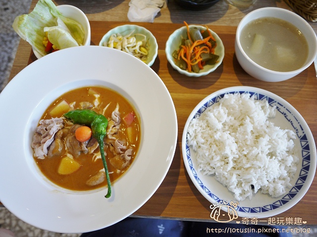 台南 長鼻子泰式咖哩 成大商圈泰國料理推薦 咖哩飯X咖哩火鍋-長鼻子泰式咖哩