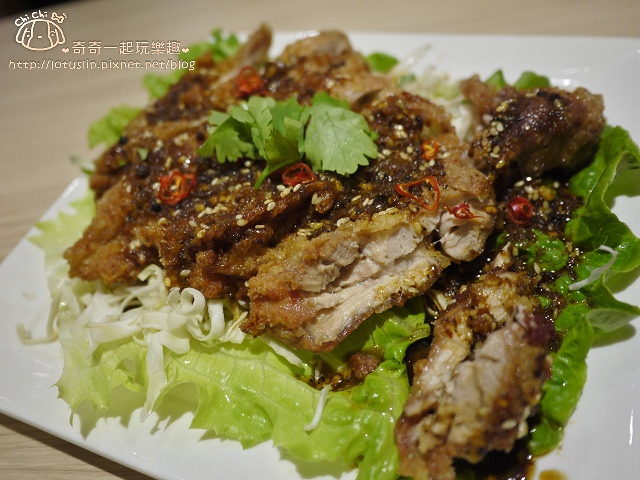台南 小泰味泰式創意料理(德安店)　德安誠品.百貨用餐新選擇-小泰味