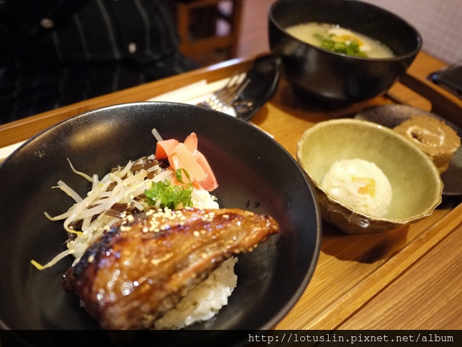 台南 町之丼蓋飯拉麵-町之丼 台南 町之丼蓋飯拉麵-町之丼