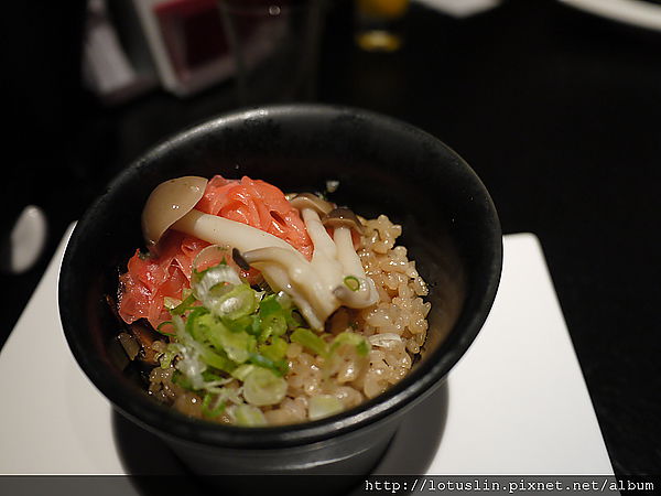 chi chi 一起吃飯去~藝奇ikki-ikki新日本料理 chi chi 一起吃飯去~藝奇ikki-ikki新日本料理