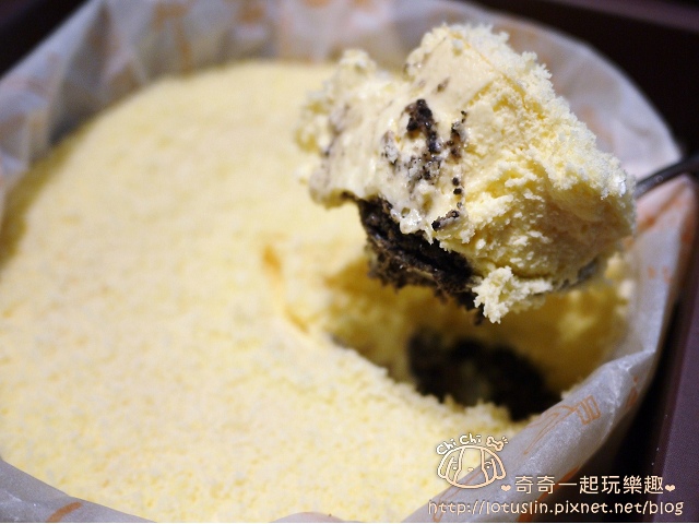【試-分享】【宅配美食】諾亞半熟蛋糕專賣店 噗茲噗茲的融心乳酪呀~-諾亞半熟蛋糕