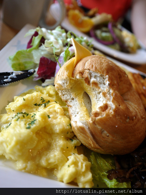 台北 MOT/KITCHEN Light 陽光BRUNCH-MOT/KITCHEN Light 台北 MOT/KITCHEN Light 陽光BRUNCH-MOT/KITCHEN Light