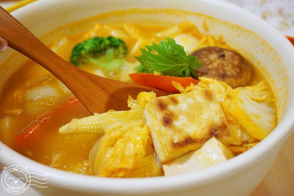 ※ 青木和洋食彩AOKI ※ 【星羽愛美食-台中】裝潢明亮寬敞舒適-AOKI ※ 青木和洋食彩AOKI ※ 【星羽愛美食-台中】裝潢明亮寬敞舒適-AOKI